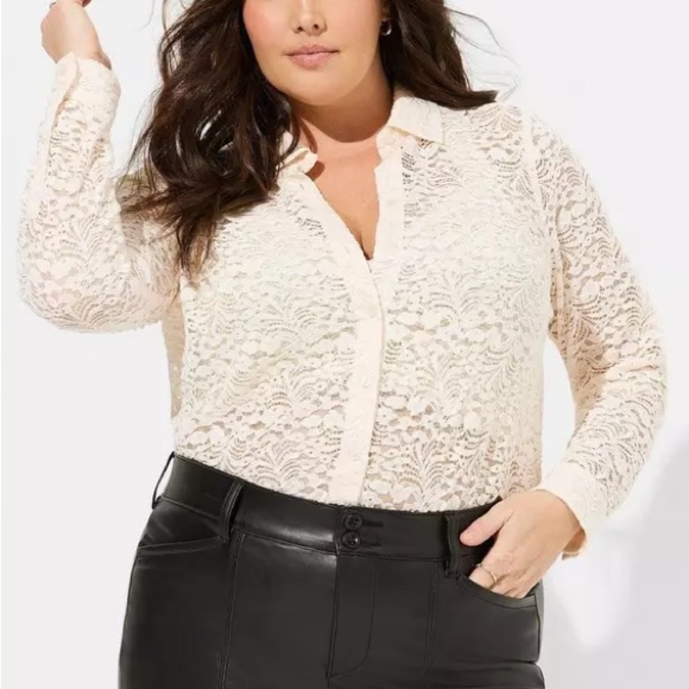 Torrid Lizzie Chenille Lace Button Up Shirt Cream Size 1